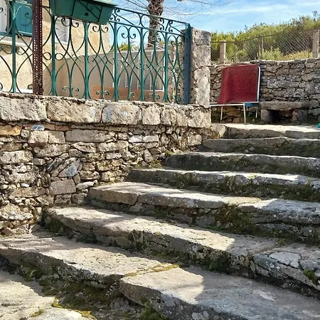 Domek alpejski Fraga Da Estrela *